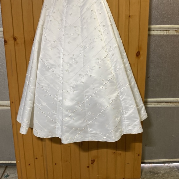 Precious Formals Beautiful White Full length formal. - Picture 2 of 9